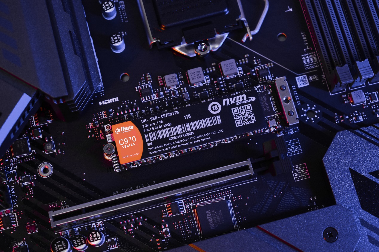拥有2000TBW的超速SSD！大华存储C970 PCIe 4.0高性能固态硬盘